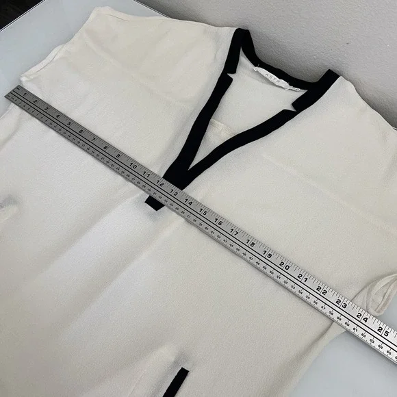 ASTR The Label Dress Womens Large Off White V Neck Crepe Short Sleeve Tunic Mini - Picture 6 of 7